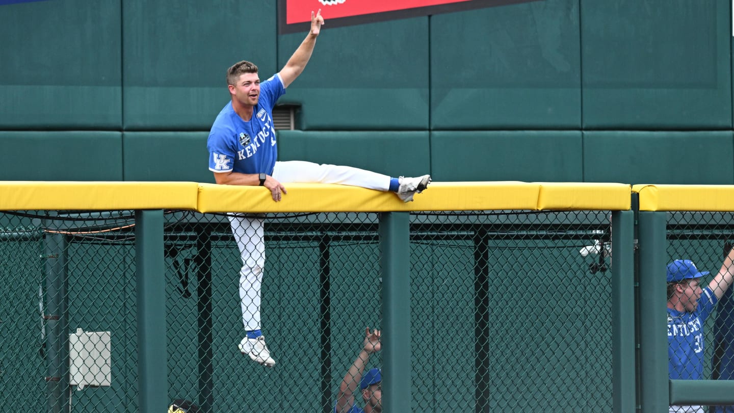 Watching Kentucky face Texas A&M in the College World Series: A How-To Guide