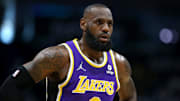 LeBron terminará su contrato con los Lakers en 2023