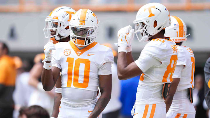Tennessee wide receiver Mike Matthews (10) warms up before the Orange & White spring game, Saturday, April 12, 2025.