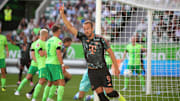 Harry Kane saiu vitorioso nas duas vezes que enfrentou o Wolfsburg