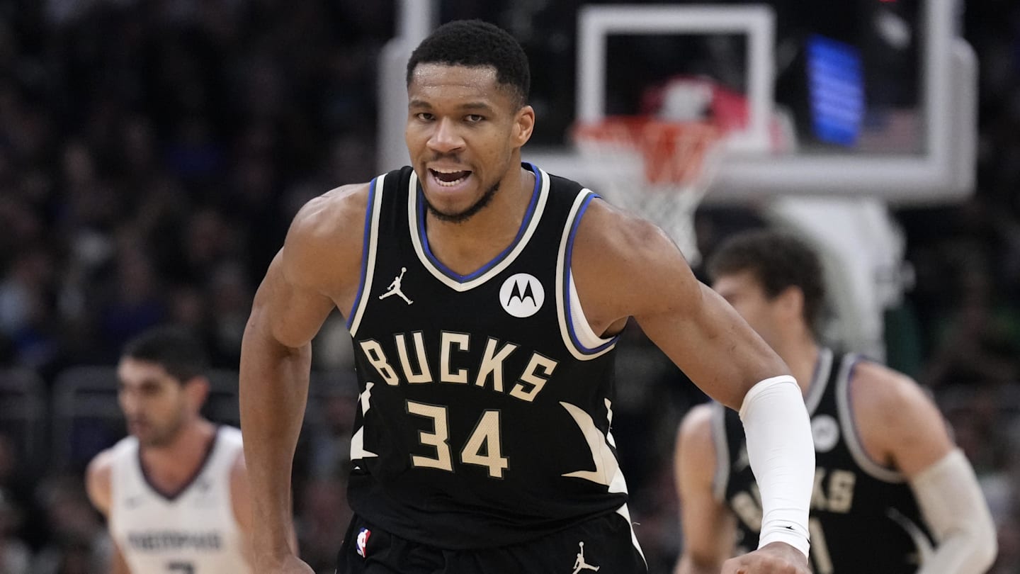 Bucks Notes: Giannis Injury Timeline, Milwaukee Fires Back at NBA Analysts, More