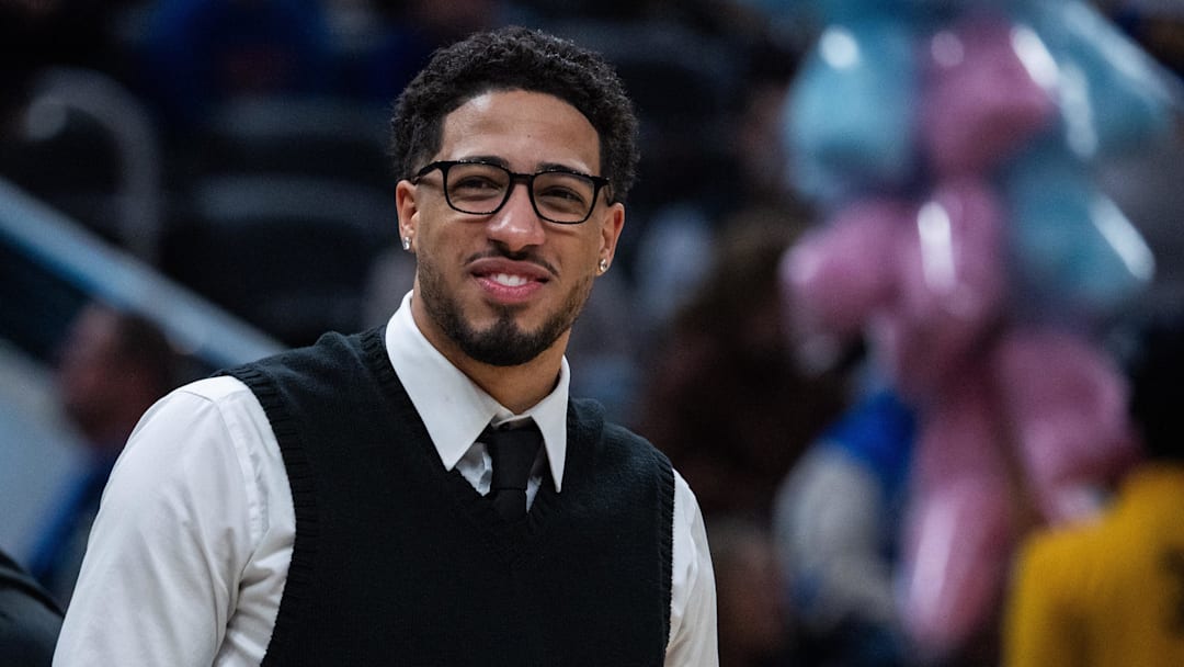Jan 16, 2026; Indianapolis, Indiana, USA; Indiana Pacers guard Tyrese Haliburton (0) in the first half against the New Orleans Pelicans at Gainbridge Fieldhouse.