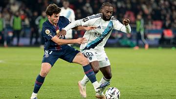 J. Ikone et J. Neves au duel lors du derby parisien en Ligue 1