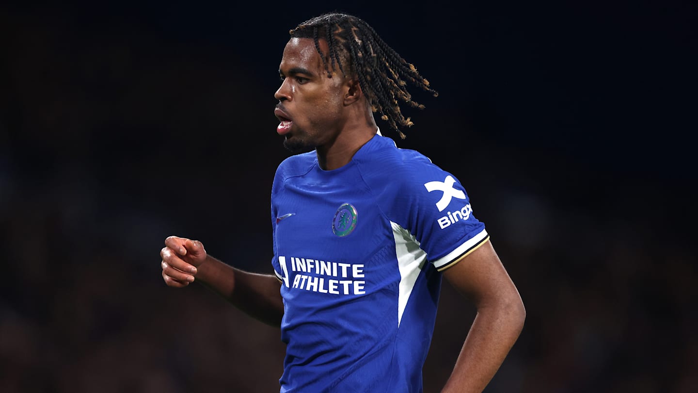 Chelsea hold talks with Bundesliga giants over Carney Chukwuemeka loan