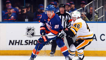 Pittsburgh Penguins v New York Islanders
