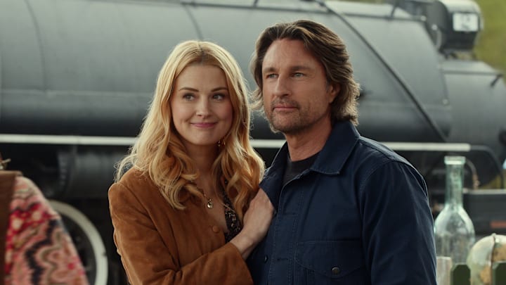 Virgin River S7. (L to R) Alexandra Breckenridge as Melinda Monroe and Martin Henderson as Jack Sheridan in Episode #703 of Virgin River S7