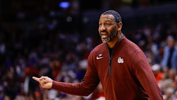 Montana Grizzlies head coach Travis DeCuire 