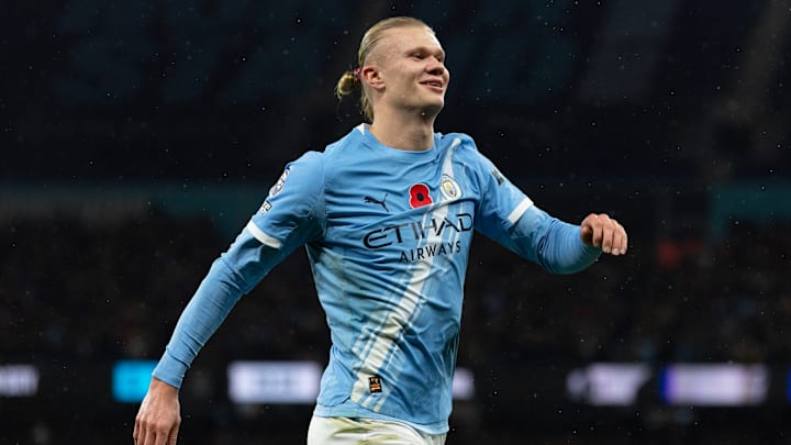 O artilheiro Erling Haaland faz uma ótima temporada O artilheiro Erling Haaland faz uma ótima temporada