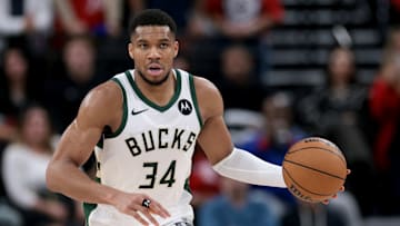 Milwaukee Bucks v Los Angeles Clippers