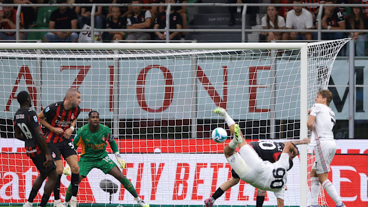 Federico Bonazzoli went tail over teakettle to score the winner against AC Milan.