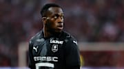 Arnaud Kalimuendo attend le calendrier du Stade Rennais.