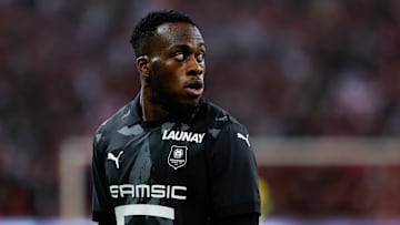 Arnaud Kalimuendo attend le calendrier du Stade Rennais.