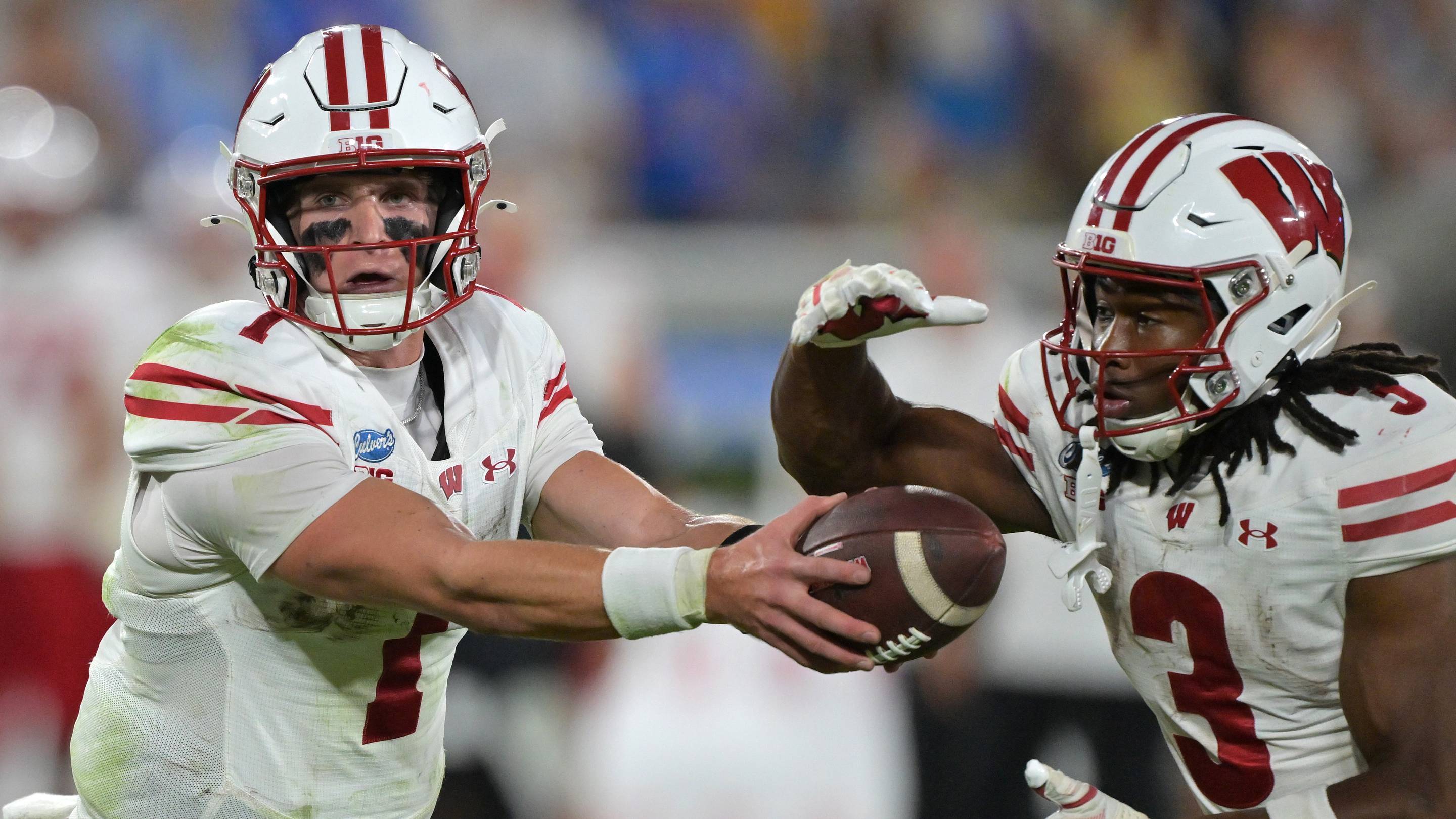 Advanced Stats Give Wisconsin Surprising Edge in Huge Showdown with No. 16 USC