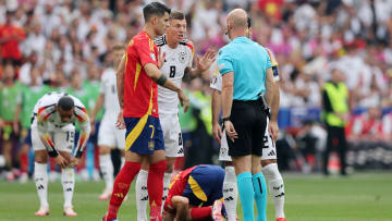 Kroos apologizes after the legend made a rough tackle on Pedri