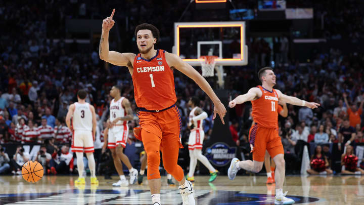 Clemson v Arizona Clemson v Arizona