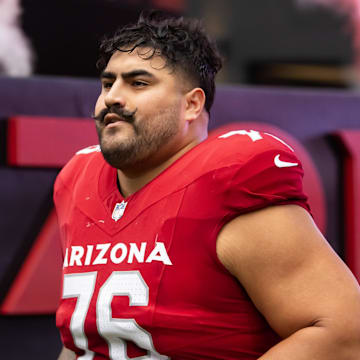 Sep 29, 2024; Glendale, Arizona, USA; Arizona Cardinals guard Will Hernandez (76) against the Washington Commanders at State Farm Stadium. Mandatory Credit: Mark J. Rebilas-Imagn Images