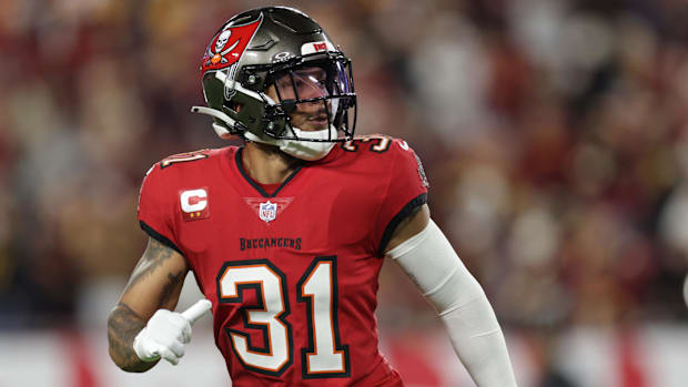 Jan 12, 2025; Tampa, Florida, USA; Tampa Bay Buccaneers safety Antoine Winfield Jr. (31) warms up before a NFC wild card play