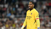 Mike Maignan se rapproche de Chelsea.