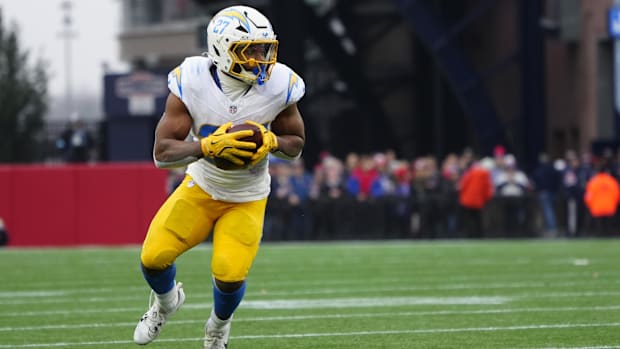 USA; Los Angeles Chargers running back J.K. Dobbins (27) makes a catch
