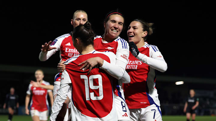 Arsenal pode alcançar novo patamar no futebol feminino com título Arsenal pode alcançar novo patamar no futebol feminino com título