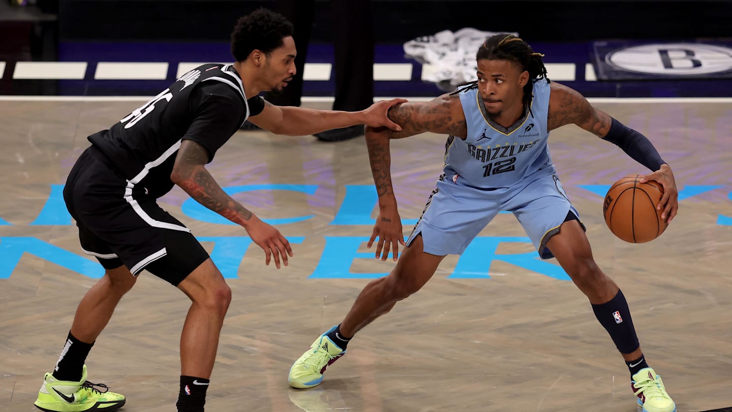 Ja Morant's Two Insane Layups in Go Viral