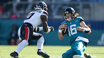Houston Texans linebacker Azeez Al-Shaair 
