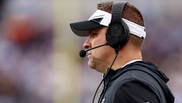 Las Vegas Raiders v Los Angeles Chargers