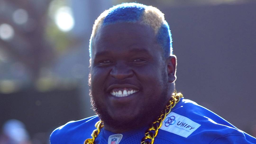 Los Angeles Rams lineman Kevin Dotson (69). Mandatory Credit: Kirby Lee-Imagn Images