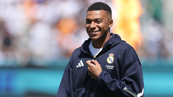 Le PSG va devoir payer 60M€ en faveur de Kylian Mbappé. Le PSG va devoir payer 60M€ en faveur de Kylian Mbappé.