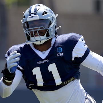 Jul 31, 2024; Oxnard, CA, USA; Dallas Cowboys linebacker Micah Parsons (11) runs a drill during training camp at the River Ridge Playing Fields in Oxnard, California.  Mandatory Credit: Jason Parkhurst-Imagn Images