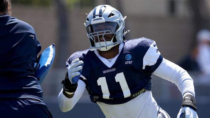 Jul 31, 2024; Oxnard, CA, USA; Dallas Cowboys linebacker Micah Parsons (11) runs a drill during training camp at the River Ridge Playing Fields in Oxnard, California.  Mandatory Credit: Jason Parkhurst-Imagn Images