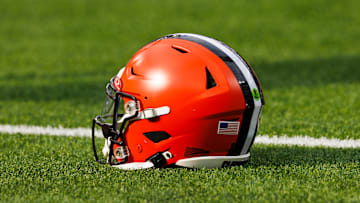 Cleveland Browns v Los Angeles Rams