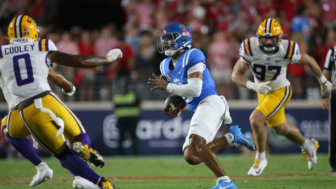 Ole Miss quarterback Trinidad Chambliss answered a huge LSU scoring run with a touchdown run to re-take the lead.