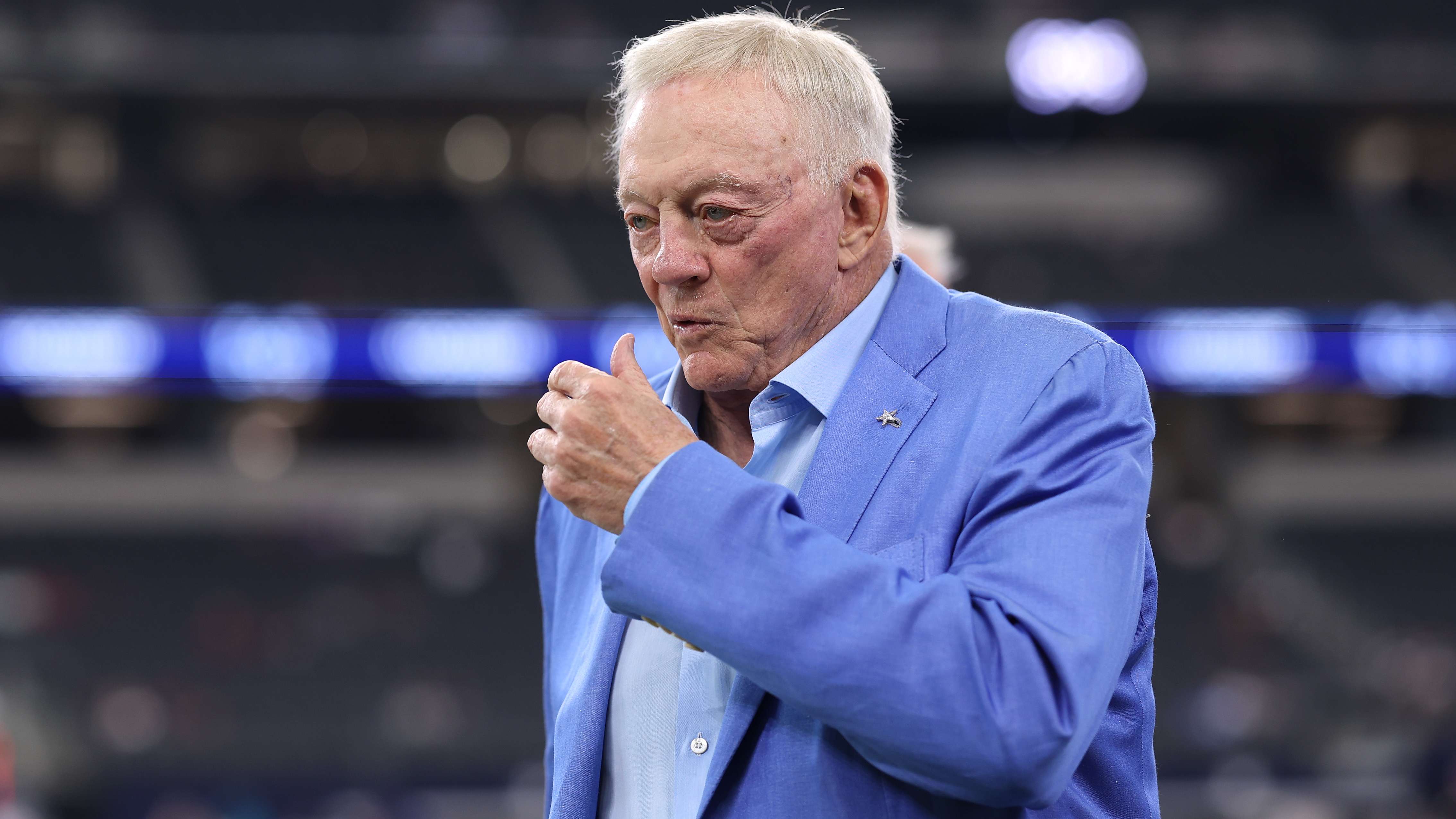 It only took one game for Jerry Jones' delusional run defense fantasy to  implode