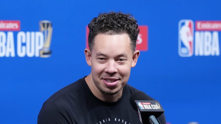 San Antonio Spurs, Mitch Johnson