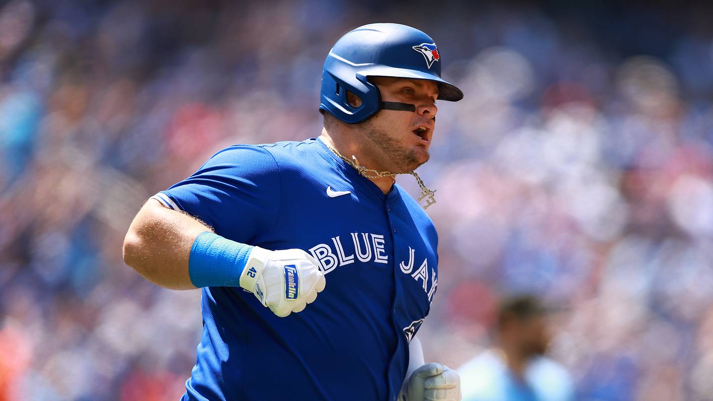 Blue Jays ride dad bod quartet to a momentum-shifting victory over the Rays - Vimarsana News