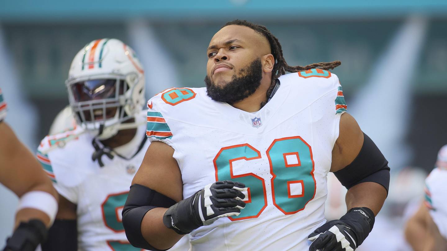 Can the Miami Dolphins continue to progress on the offensive line without Robert Hunt? - Vimarsana News