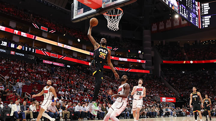 Phoenix Suns v Houston Rockets