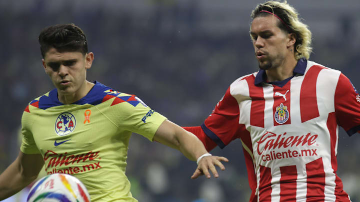 Israel Reyes (left) and Cade Cowell (right) during the last Clásico Nacional