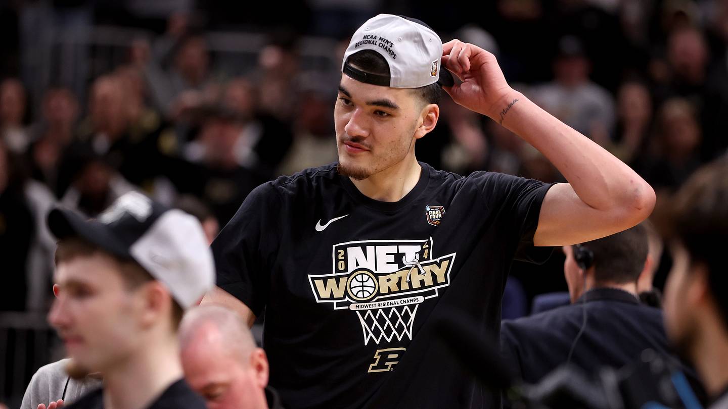 Fired up Zach Edey going NSFW after Purdue advances to Final Four - Vimarsana News