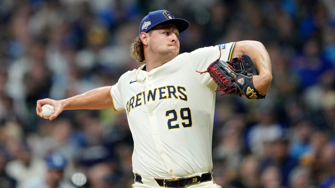 National League Championship Series - Los Angeles Dodgers v Milwaukee Brewers - Game One National League Championship Series - Los Angeles Dodgers v Milwaukee Brewers - Game One