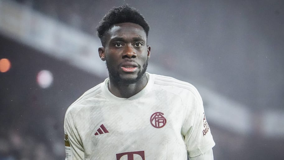 Alphonso Davies is out for the long-term with an ACL injury | IMAGO / Steinsiek.ch