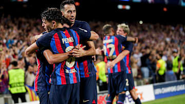 Barcelona harus rela berlaga di Liga Europa usai mengakhiri babak fase grup Liga Champions di posisi ketiga