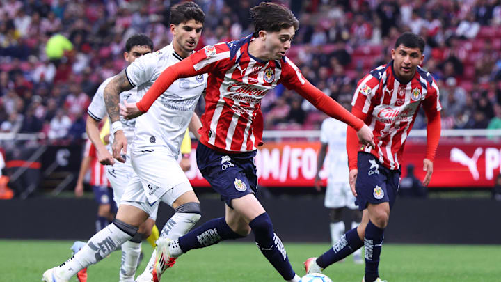 Brian Gutiérrez puede jugar con el Tri, además de él, Richard Ledezma también tuvo el aval de FIFA. Ocho jugadores de Chivas están en la lista de Aguirre.