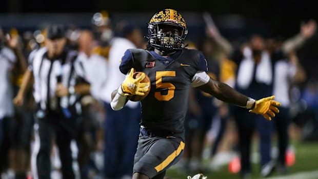 Naples running back Shawn Simeon had his second career 300-yard game in a win over Fort Myers on Oct. 4, 2024.