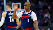 Los Angeles Clippers guard Chris Paul (3) against the Sacramento Kings at Golden 1 Center.
