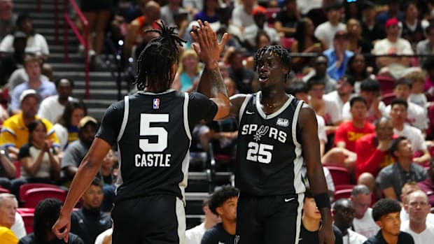 July 13, 2024; Las Vegas, Nevada, United States; San Antonio Spurs guard Sidy Cissoko (25) celebrates with San Antonio Spurs guard Stephon C