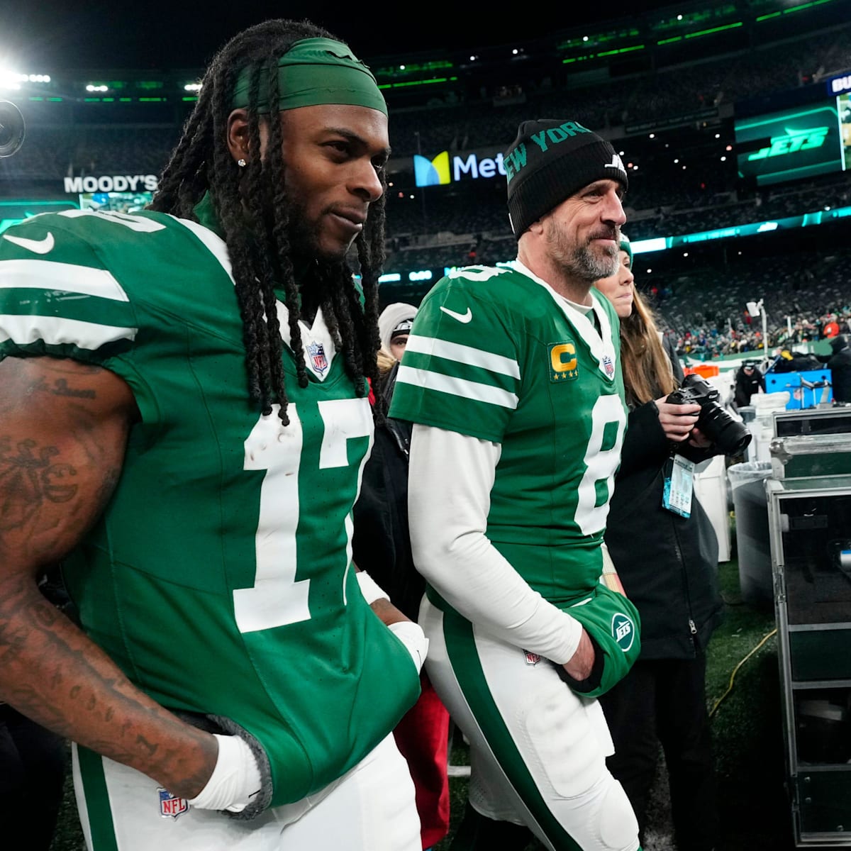 Report: Davante Adams becomes a free agent, Aaron Rodgers is determined to leave the Jets and believes the duo can lead the Packers to a championship next season. vannguyen