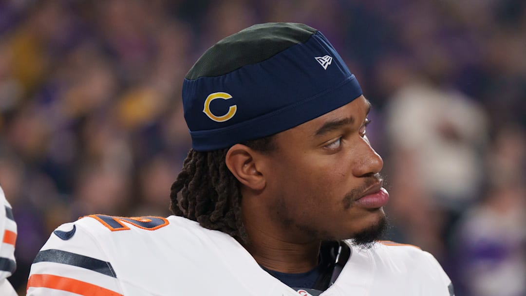 Velus Jones with the Chicago Bears awaits the kickoff