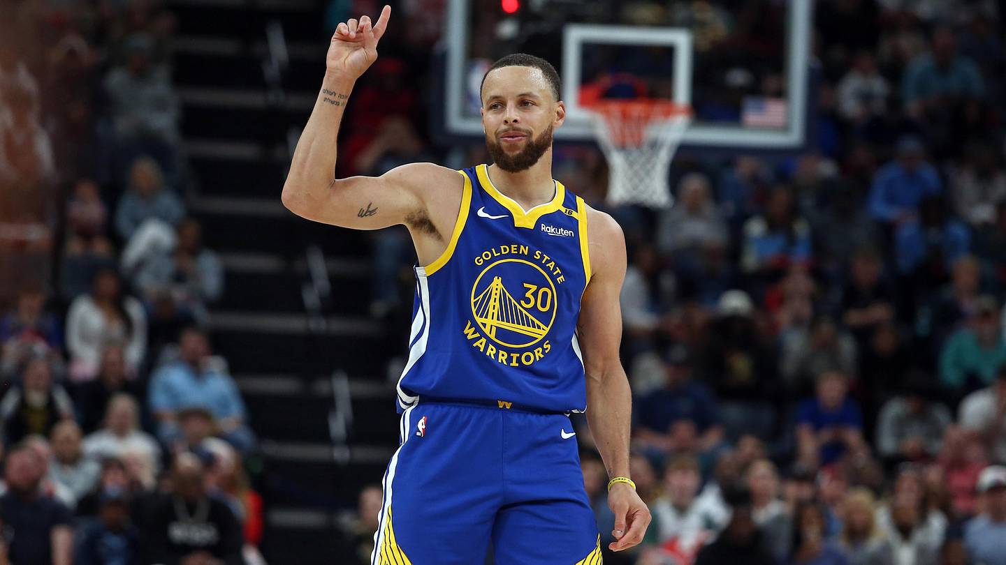 今日のNBAの最善の策（Steph Curry、Timberwolves vs. Netsの予測、小道具の賭け）